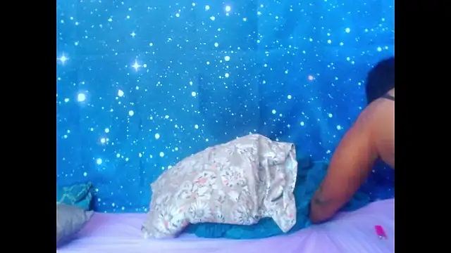 2Sweetysmile online show from March 20, 2025, 9:26 am