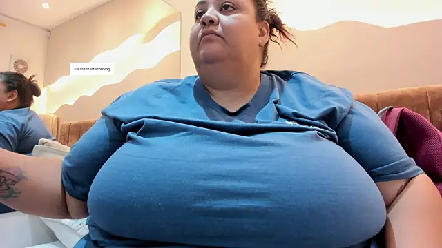 Snapshot of Alisson_am chatting on June 1, 2026, 11:45 am Alisson am online show from June 1, 2026, 11:45 am