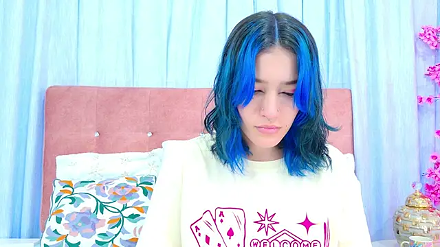 AlliciaKim online show from November 15, 2025, 7:10 pm