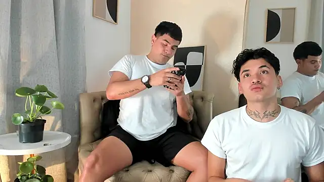 MatheoVelez online show from January 24, 2025, 10:32 am