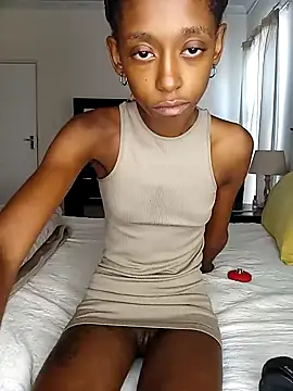 02Boitybaby online show from December 17, 2024, 10:55 am