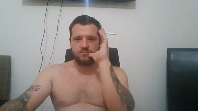 Snapshot of klydick chatting on August 1, 2026, 2:11 am klydick online show from August 1, 2026, 2:11 am