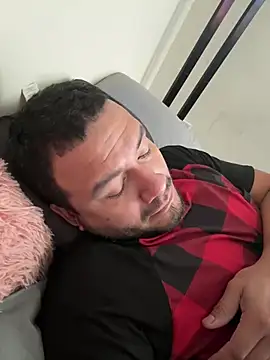 elamante03 online show from January 13, 2025, 2:21 pm