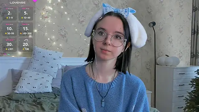 Nora Failure online show from January 10, 2025, 7:04 am