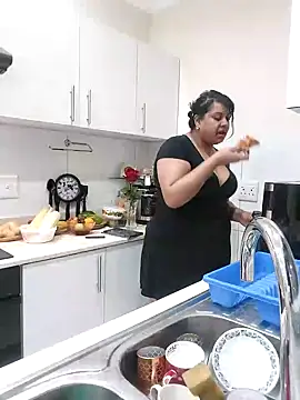 Snapshot of GoddessLorenaTheeSiren chatting on February 27, 2025, 5:04 pm GoddessLorenaTheeSiren online show from February 27, 2025, 5:04 pm