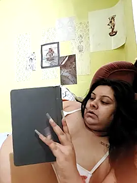 Snapshot of GoddessLorenaTheeSiren chatting on October 18, 2025, 8:37 am GoddessLorenaTheeSiren online show from October 18, 2025, 8:37 am