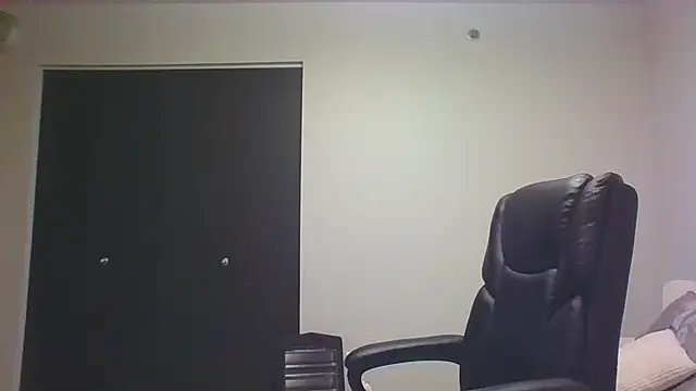 Stayinalive1992 online show from April 26, 2026, 3:48 am