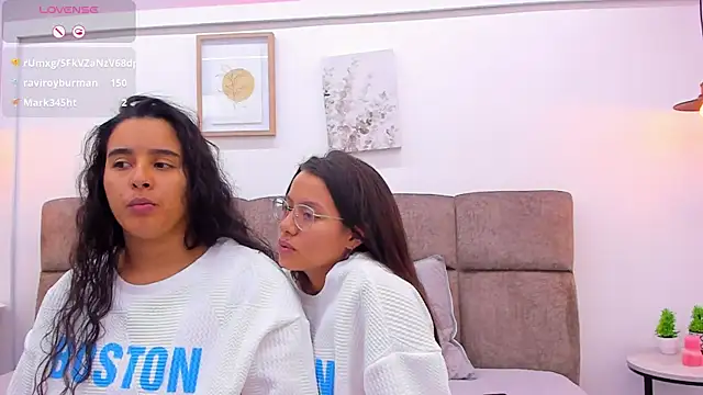 Dilan y Mia online show from February 12, 2025, 9:01 pm