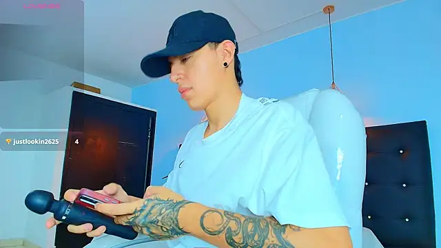 Lobo 17  online show from September 30, 2025, 3:44 am