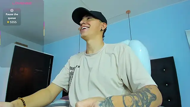 Lobo 17  online show from October 21, 2025, 3:51 am