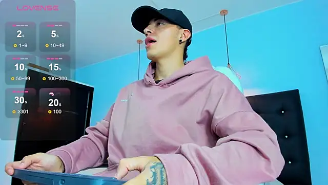 Lobo 17  online show from November 2, 2025, 2:47 am