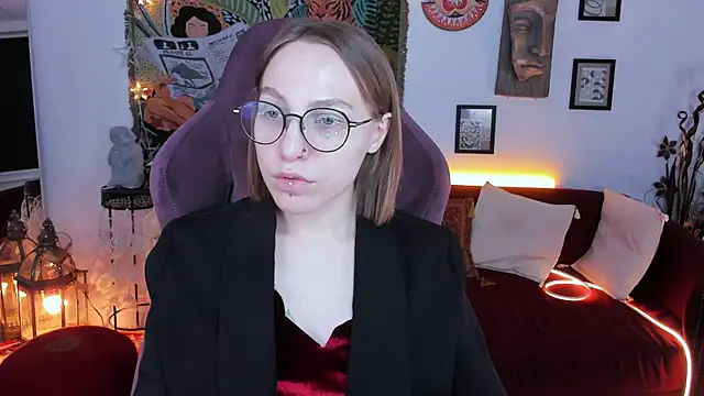 AphexQueen online show from January 23, 2025, 1:13 pm