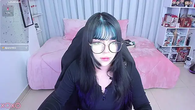 Snapshot of misshoneyxxx chatting on June 2, 2026, 5:31 am misshoneyxxx online show from June 2, 2026, 5:31 am