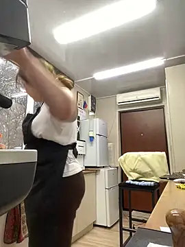 cinnabon  online show from January 19, 2025, 1:22 pm