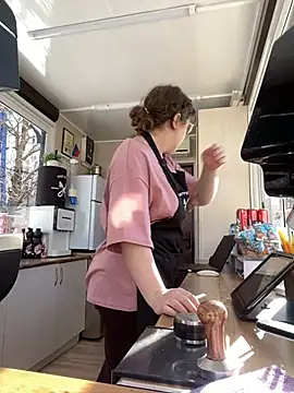 cinnabon  online show from January 28, 2025, 8:57 am