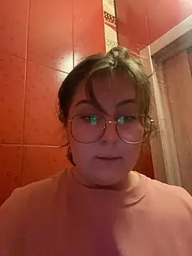 cinnabon  online show from January 28, 2025, 4:41 pm