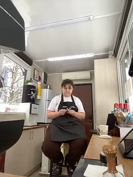 cinnabon  online show from February 18, 2025, 12:28 pm