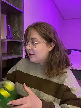 cinnabon  online show from March 20, 2025, 4:09 pm