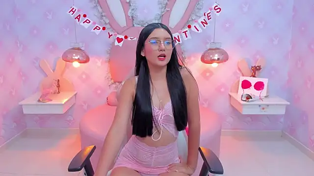 Saraa Skinny online show from February 15, 2025, 3:06 pm