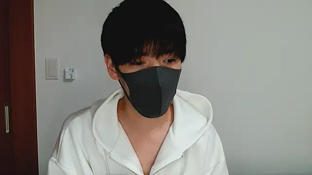 itsme LEON online show from March 19, 2025, 1:51 pm