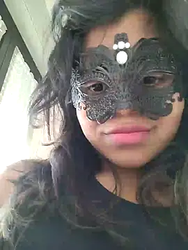 Bella Luna18 online show from December 25, 2024, 8:07 am