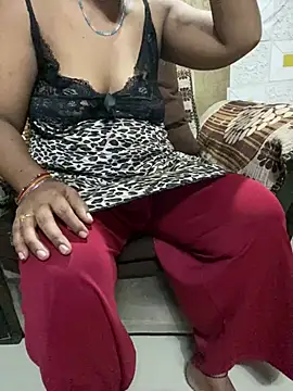 Snapshot of Tameesh_sexy_mistress chatting on July 17, 2026, 4:52 am Tameesh sexy mistress online show from July 17, 2026, 4:52 am