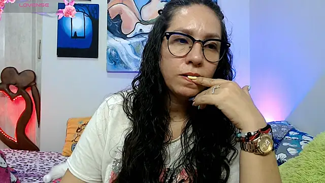 naihroby online show from December 1, 2025, 2:38 am