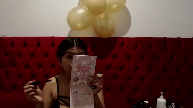 CarolineBrunx online show from February 1, 2025, 3:41 am