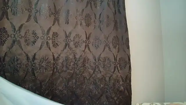 CarolineBrunx online show from August 4, 2026, 4:04 am