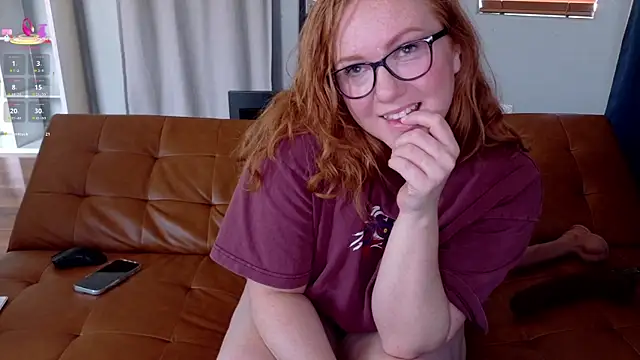 Scarlettredff online show from July 11, 2026, 5:26 pm