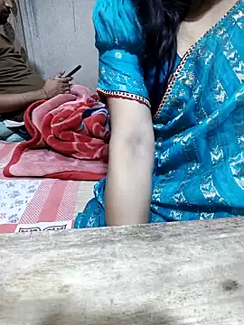 Bhabhi desi12 online show from November 10, 2025, 3:05 am