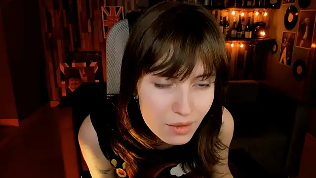 LolaAsmus online show from February 6, 2026, 9:12 am