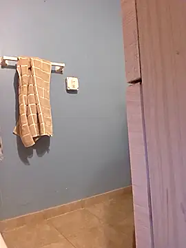 Jovende28 online show from December 14, 2025, 10:31 am