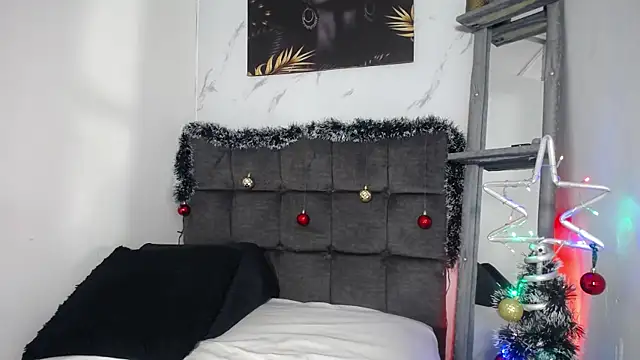 Snapshot of mikoto_urab chatting on December 13, 2024, 12:28 pm mikoto urab online show from December 13, 2024, 12:28 pm