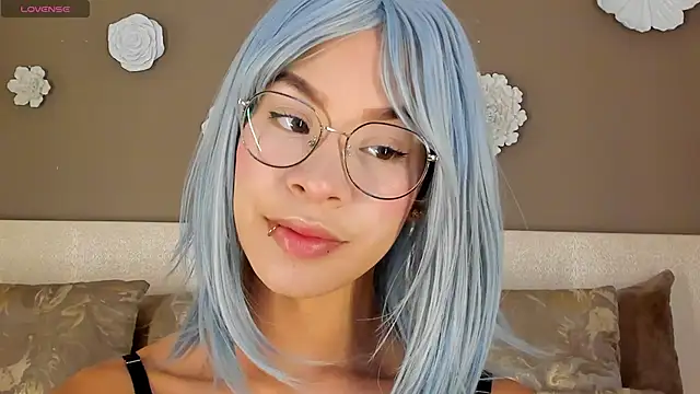 KimHiltton online show from March 5, 2025, 2:14 am