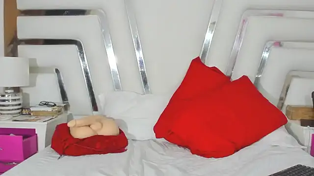 SaraaJhons online show from March 4, 2025, 3:22 am