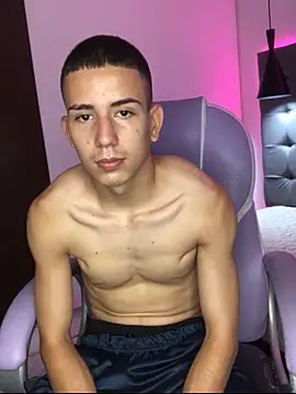 JackSwan18 online show from October 10, 2025, 3:27 am