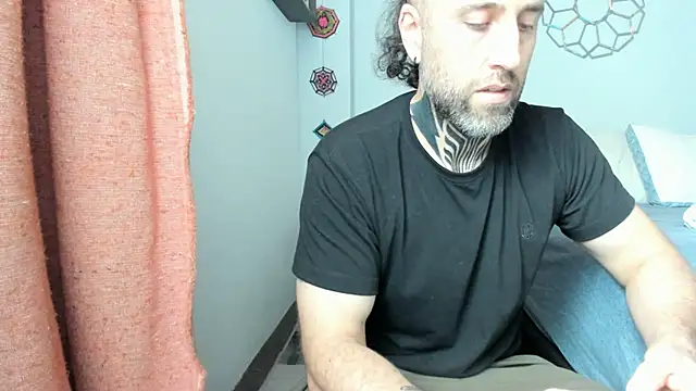 Antoniohot2024 online show from January 10, 2025, 2:45 pm