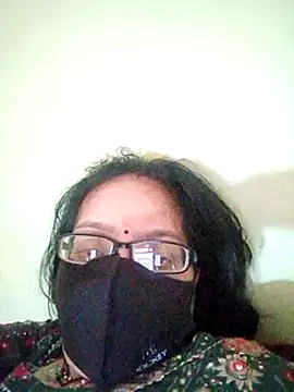 Snapshot of heenage chatting on February 26, 2025, 10:36 am heenage online show from February 26, 2025, 10:36 am