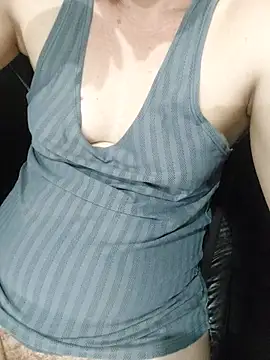 lettygreco online show from October 30, 2025, 5:46 pm