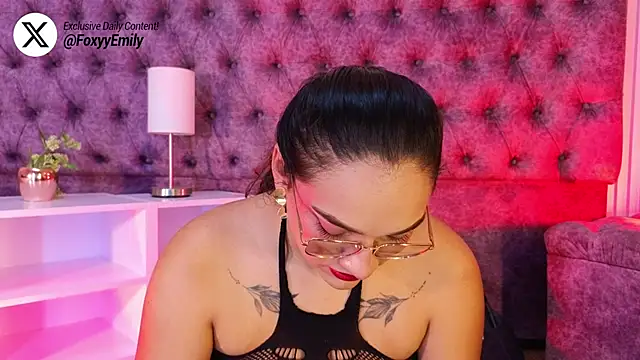 EMILYY FOXY online show from May 17, 2026, 7:10 pm