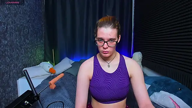 KIKI Krash online show from February 25, 2025, 1:28 pm