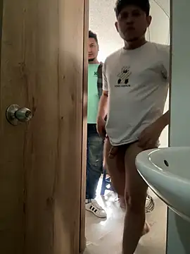 Snapshot of 2457m chatting on April 6, 2026, 6:53 pm 2457m online show from April 6, 2026, 6:53 pm