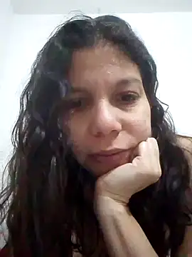 Snapshot of Carliina_Soussa chatting on January 9, 2025, 1:45 pm Carliina Soussa online show from January 9, 2025, 1:45 pm