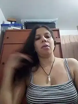 Snapshot of Carliina_Soussa chatting on January 11, 2025, 7:16 pm Carliina Soussa online show from January 11, 2025, 7:16 pm