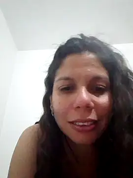 Snapshot of Carliina_Soussa chatting on January 12, 2025, 1:21 am Carliina Soussa online show from January 12, 2025, 1:21 am