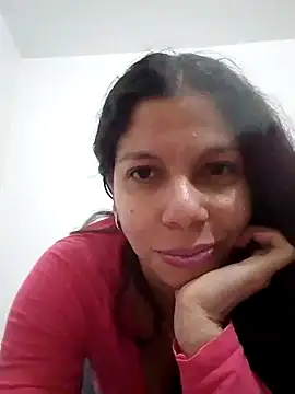 Snapshot of Carliina_Soussa chatting on January 13, 2025, 9:20 pm Carliina Soussa online show from January 13, 2025, 9:20 pm