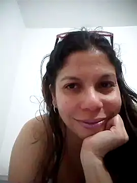 Snapshot of Carliina_Soussa chatting on January 29, 2025, 10:01 pm Carliina Soussa online show from January 29, 2025, 10:01 pm