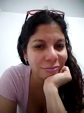 Snapshot of Carliina_Soussa chatting on January 30, 2025, 10:30 pm Carliina Soussa online show from January 30, 2025, 10:30 pm