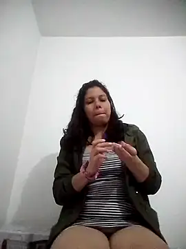 Snapshot of Carliina_Soussa chatting on February 9, 2025, 1:00 am Carliina Soussa online show from February 9, 2025, 1:00 am